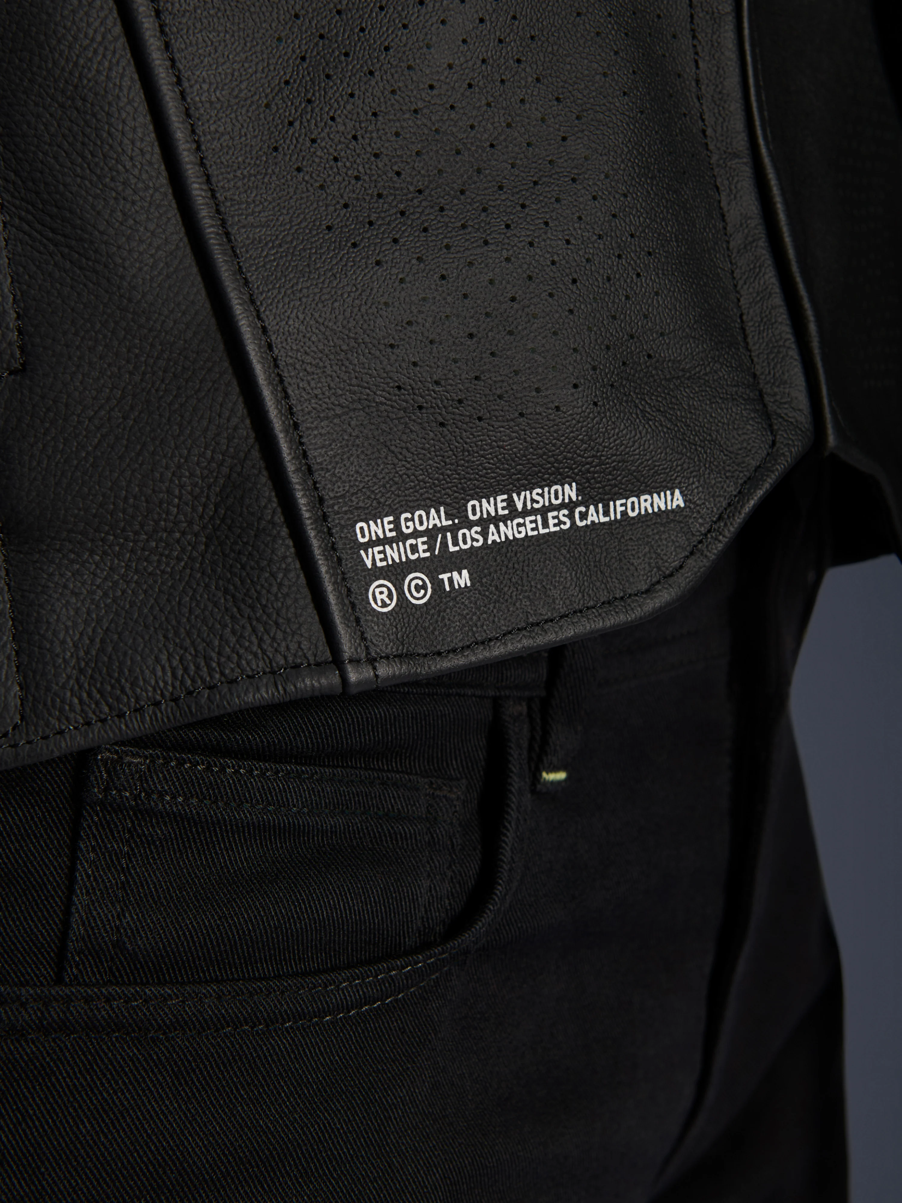 Giacca In Pelle Atem V5 - Image 9