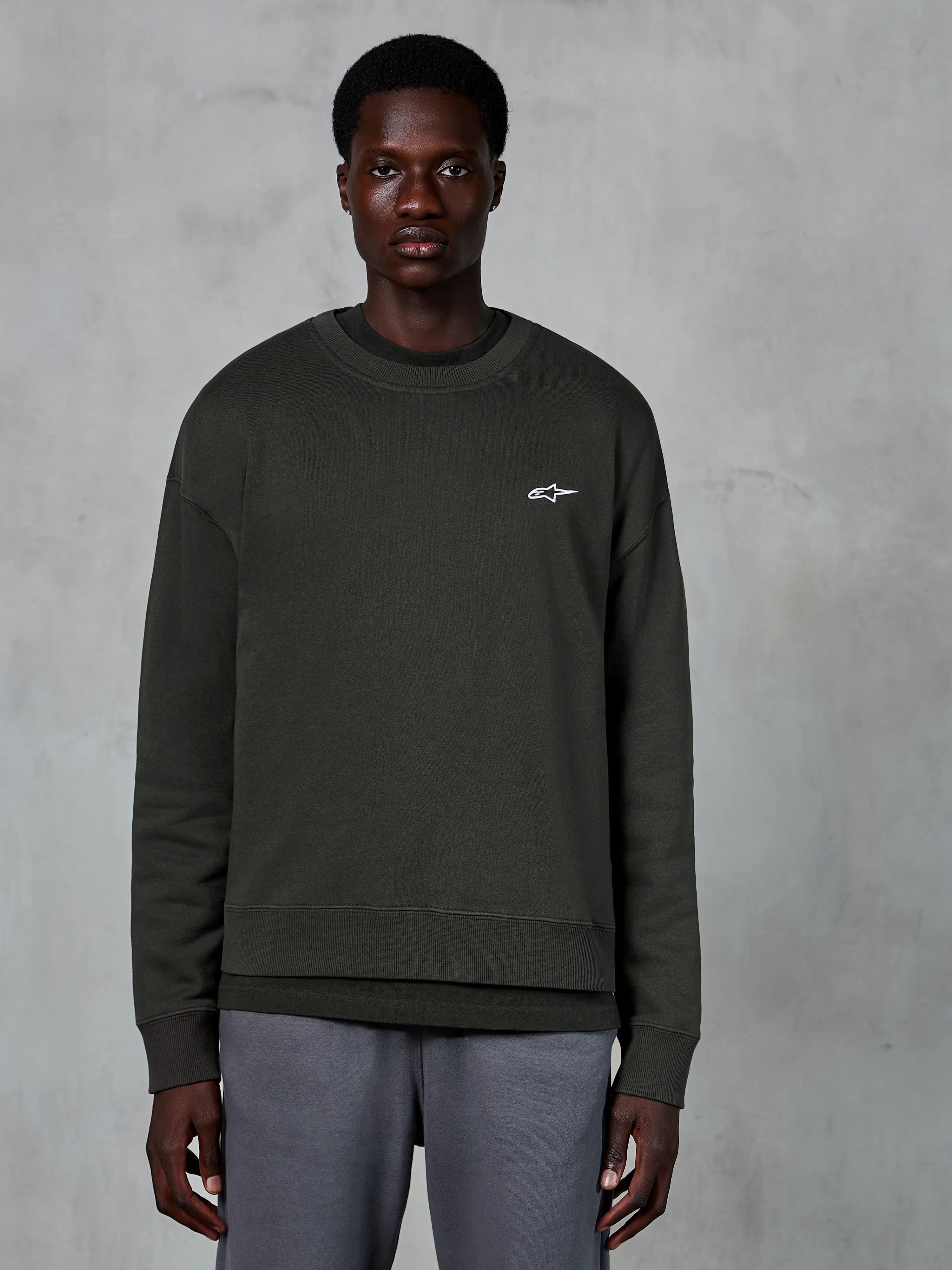 Felpa Essentials Ageless Crew - Image 2