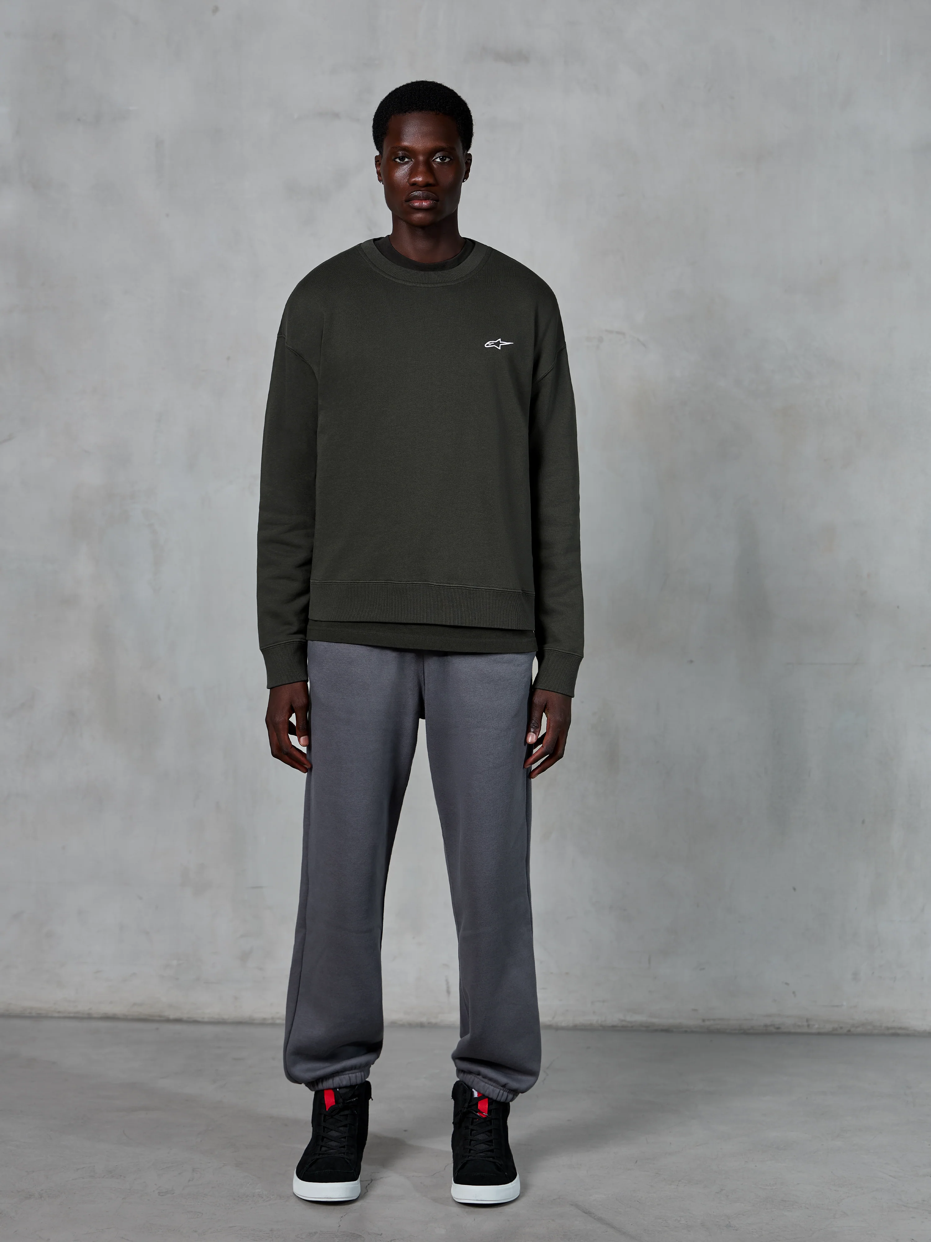 Felpa Essentials Ageless Crew - Image 4