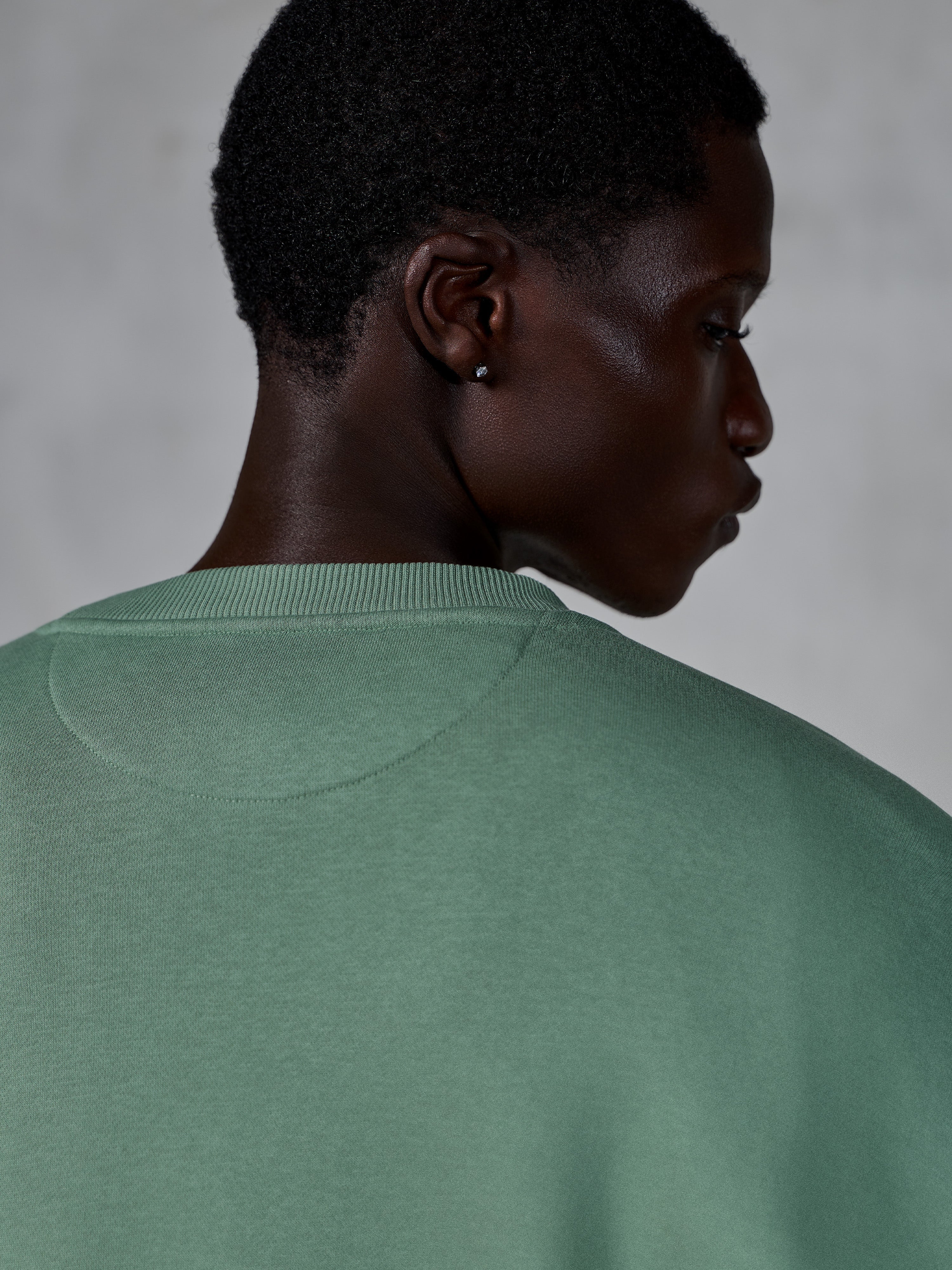 Felpa Essentials Ageless Crew - Image 3