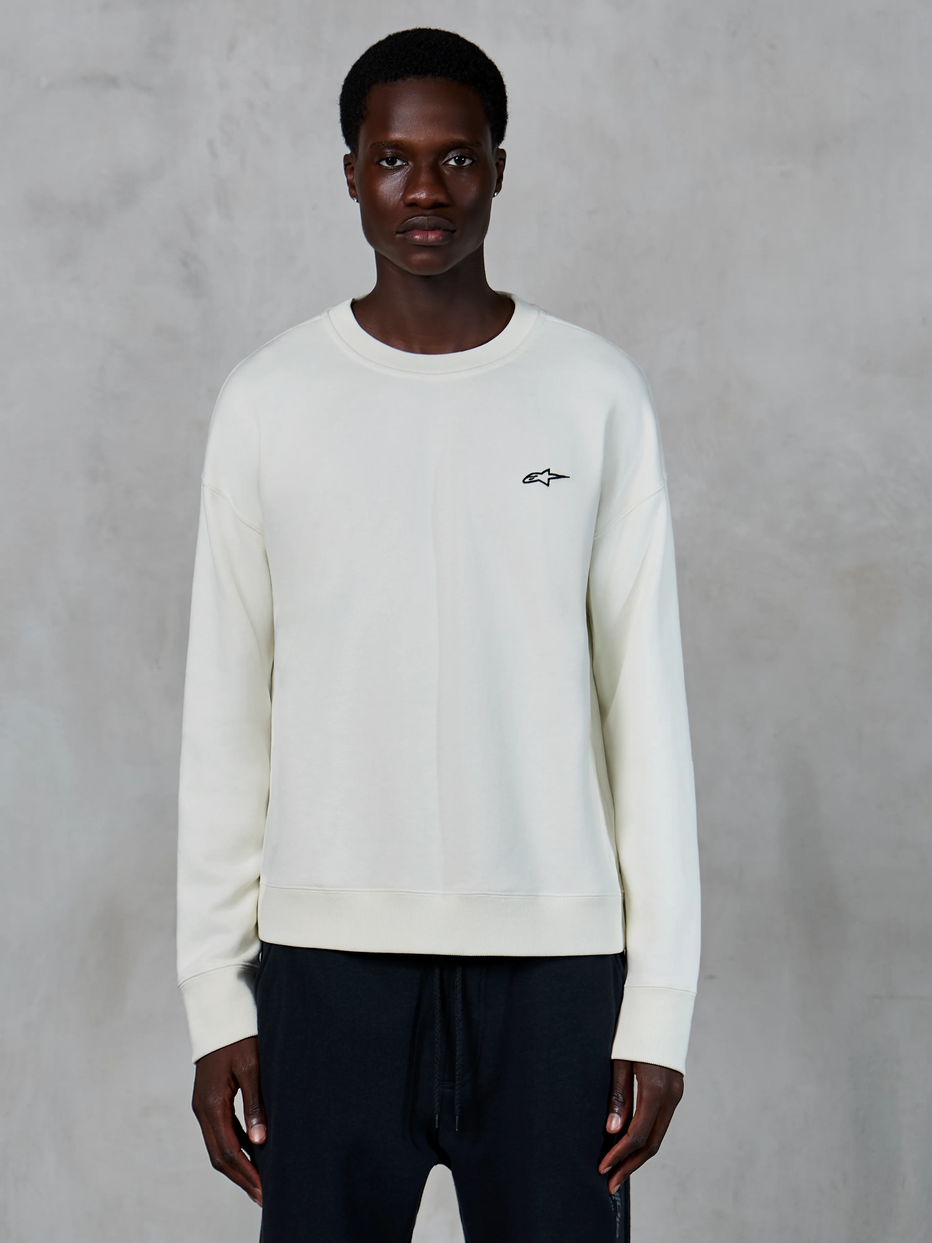 Felpa Essentials Ageless Crew - Image 2