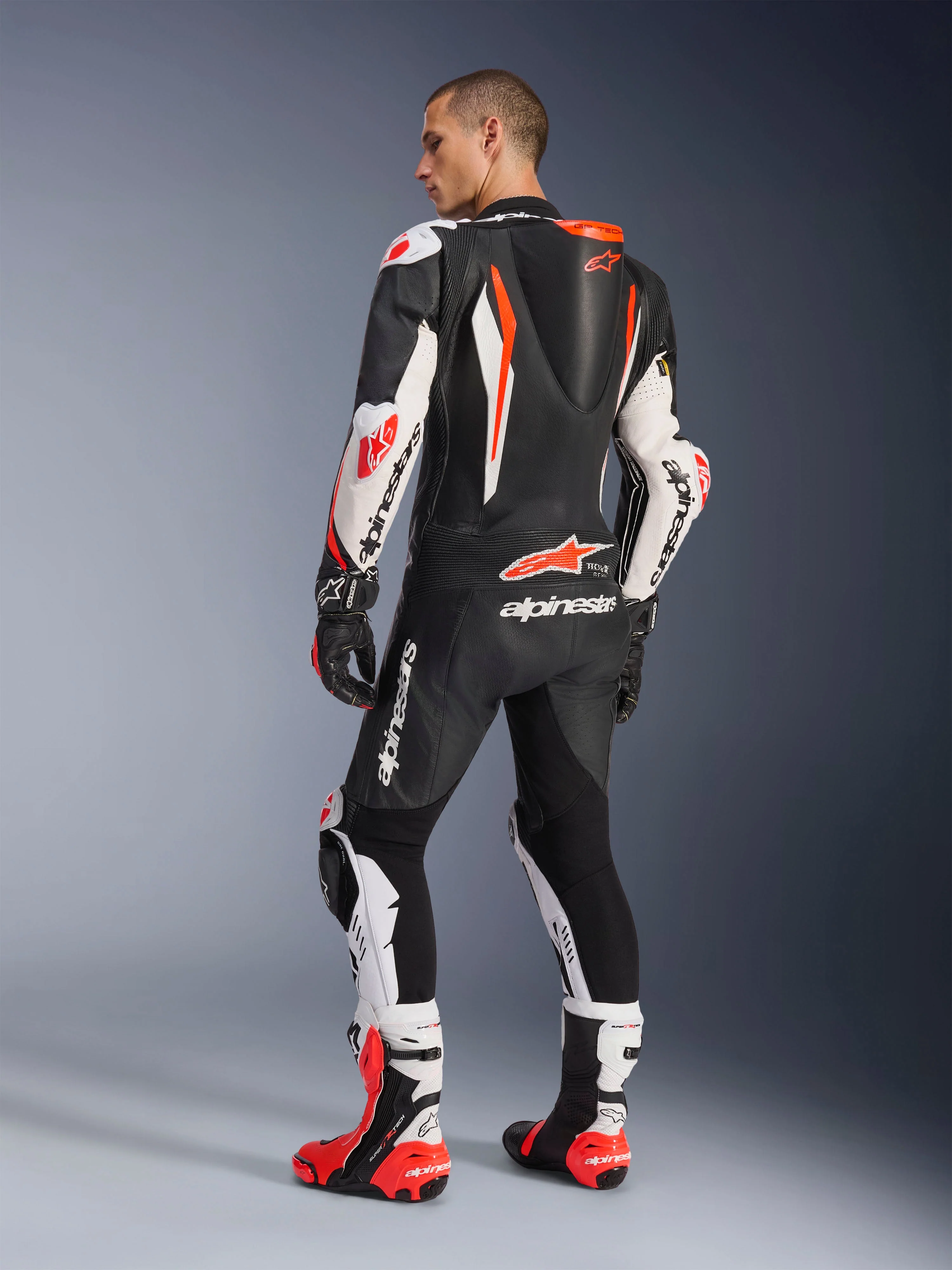 Tuta In Pelle GP Tech V5 1 Pezzo - Image 10